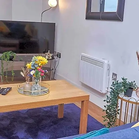 Ξενοδοχείο Centre | 2 Bed Group W/ Balcony & Parking